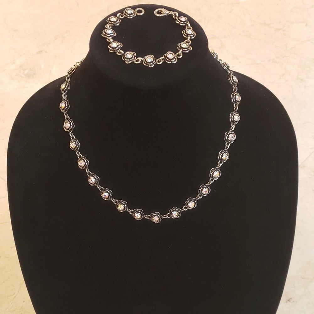 Vintage Floral Necklace and Bracelet Set